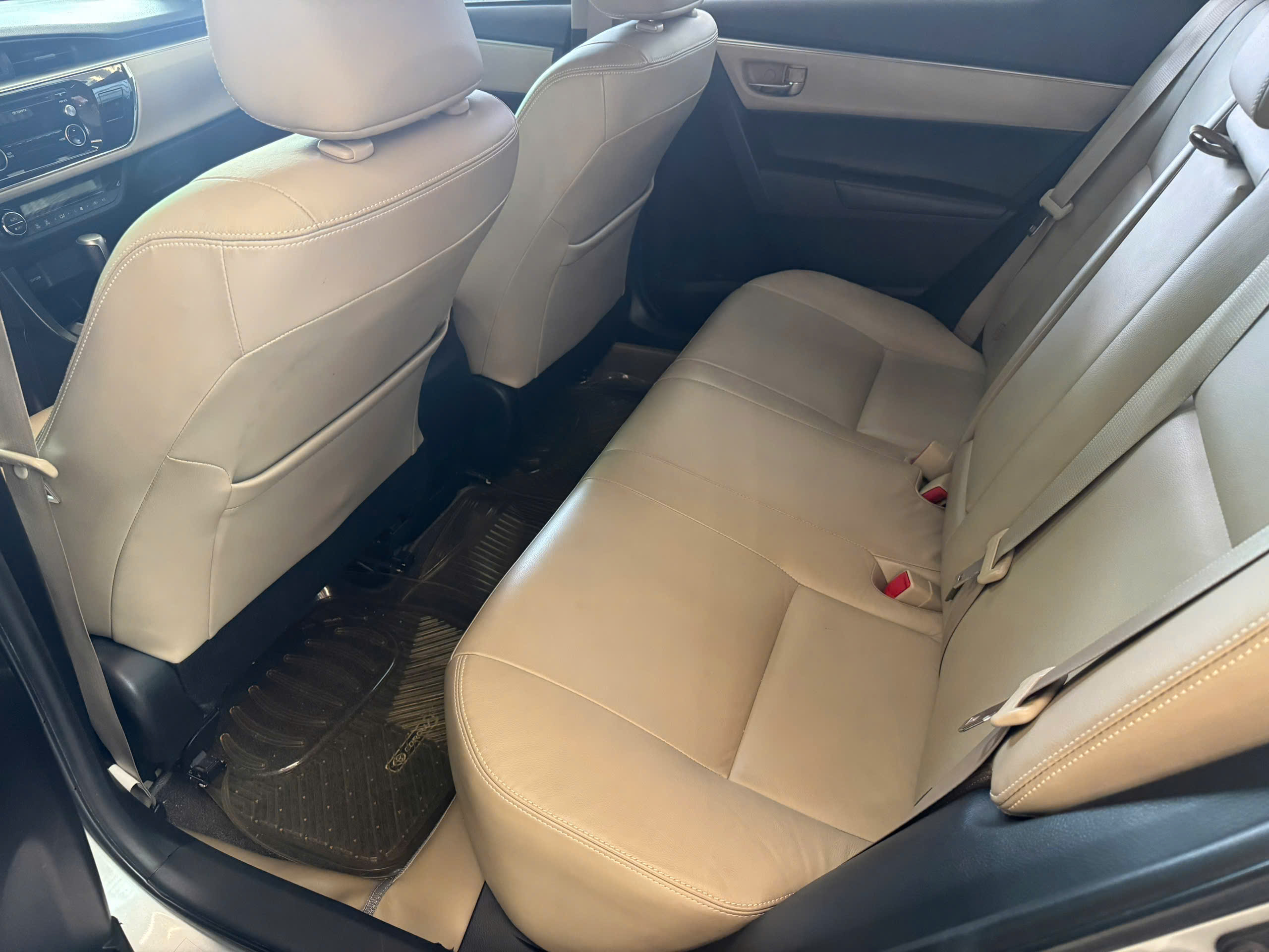 COROLLA ALTIS 1.8G 2015