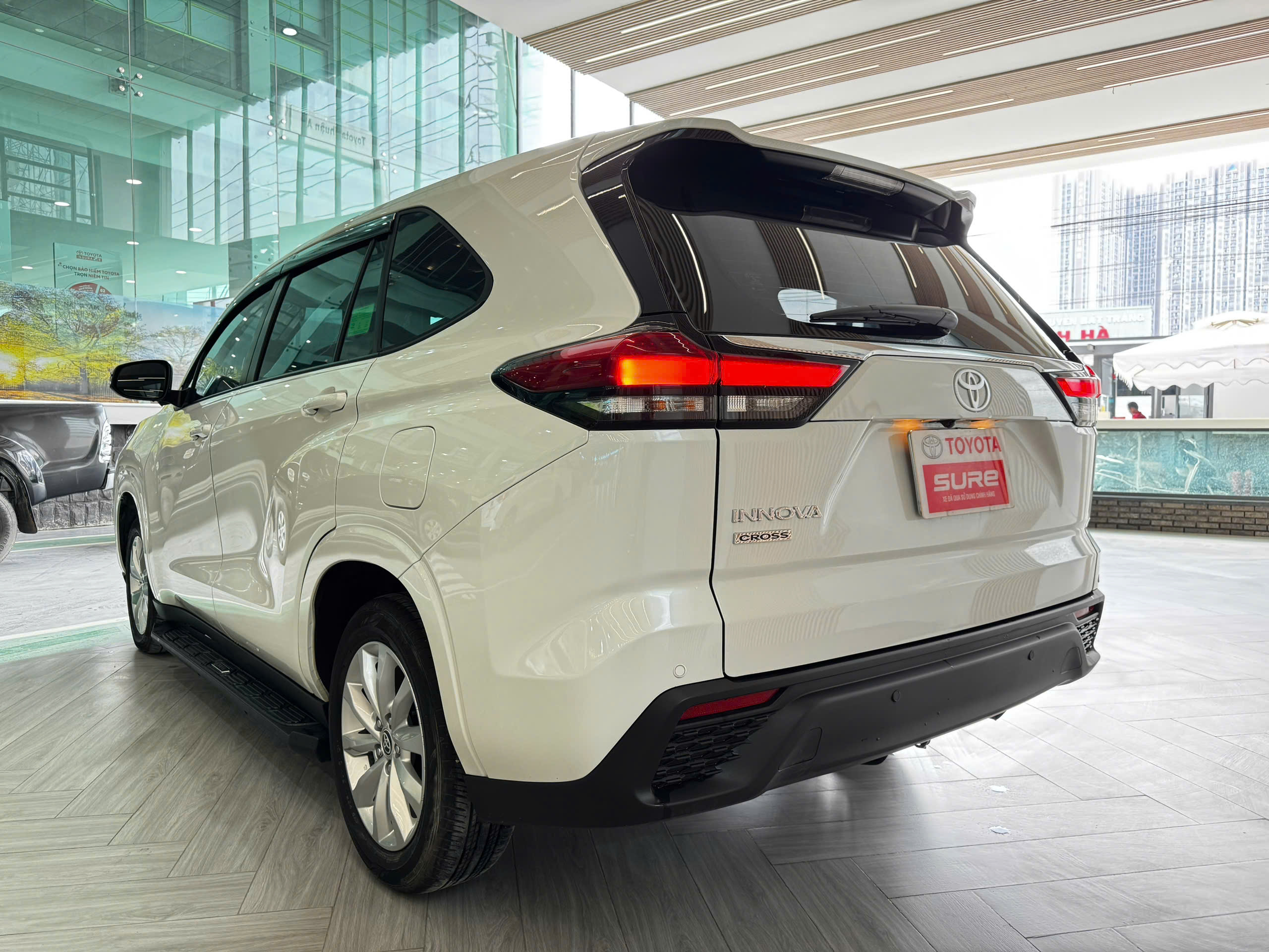 INNOVA CROSS 2.0V 2024