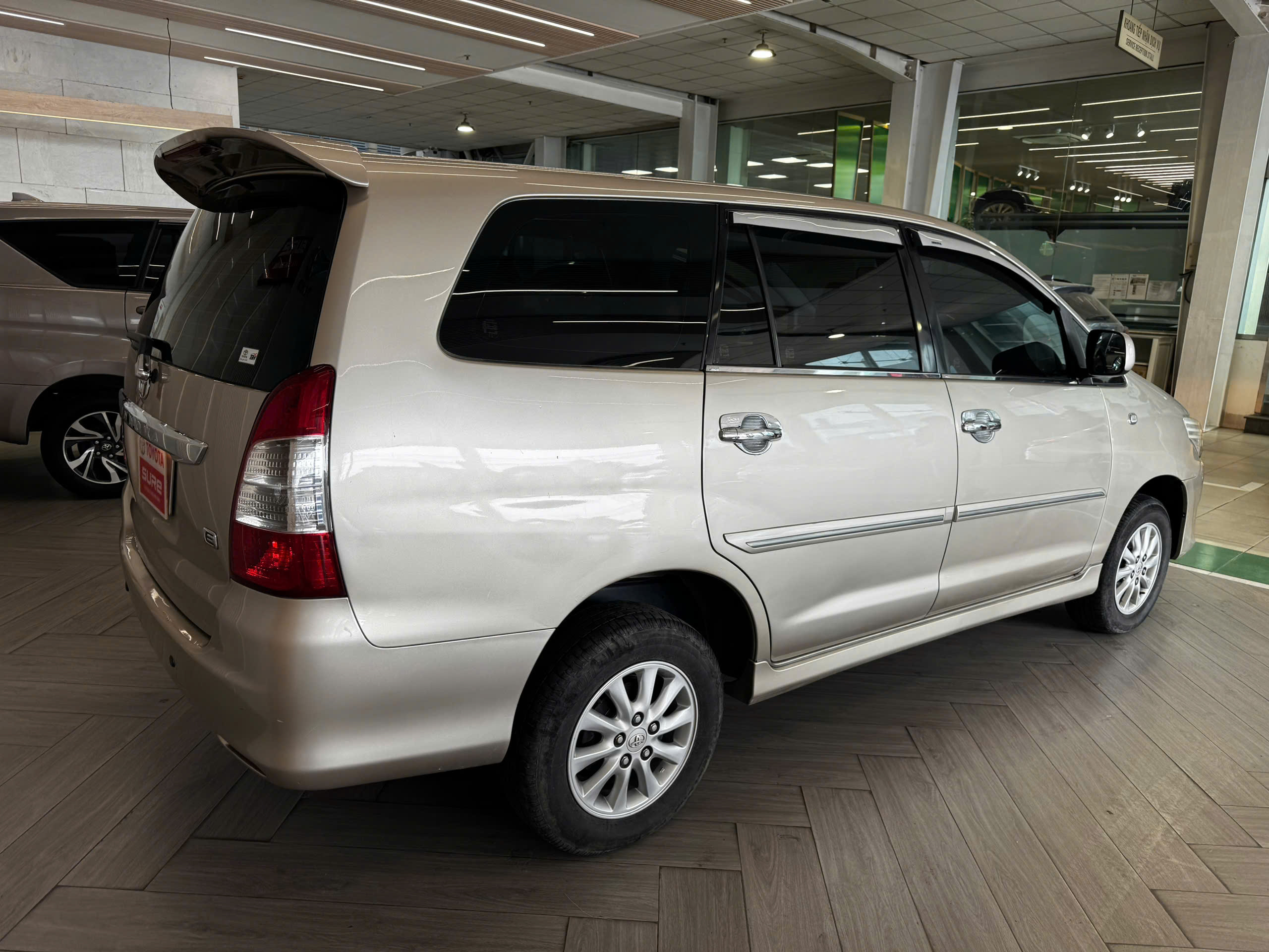 INNOVA 2.0E 2014