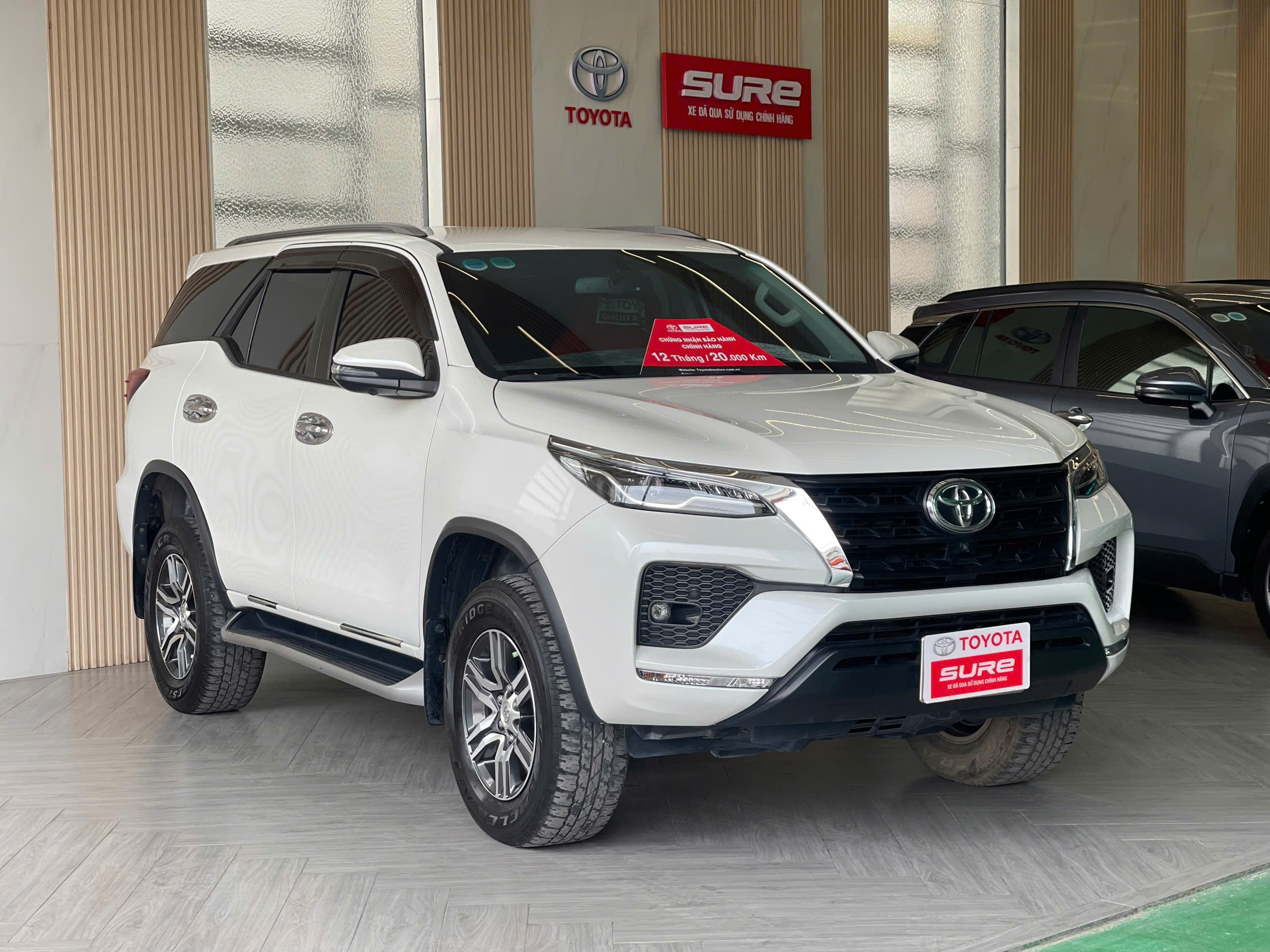 FORTUNER 2.4AT 4X2 2023