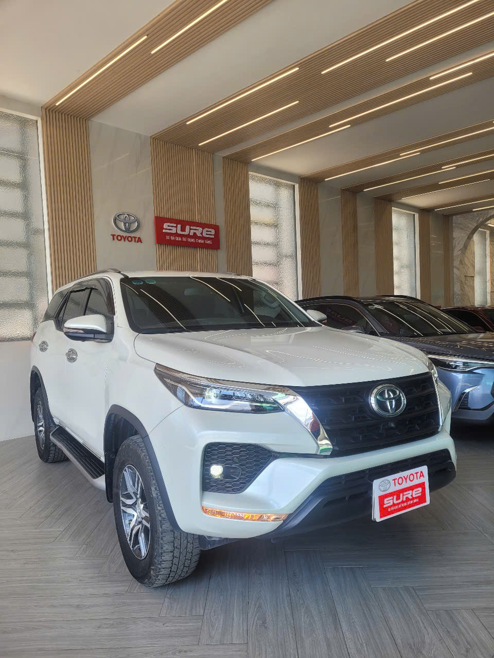 FORTUNER 2.4AT 4X2 2023