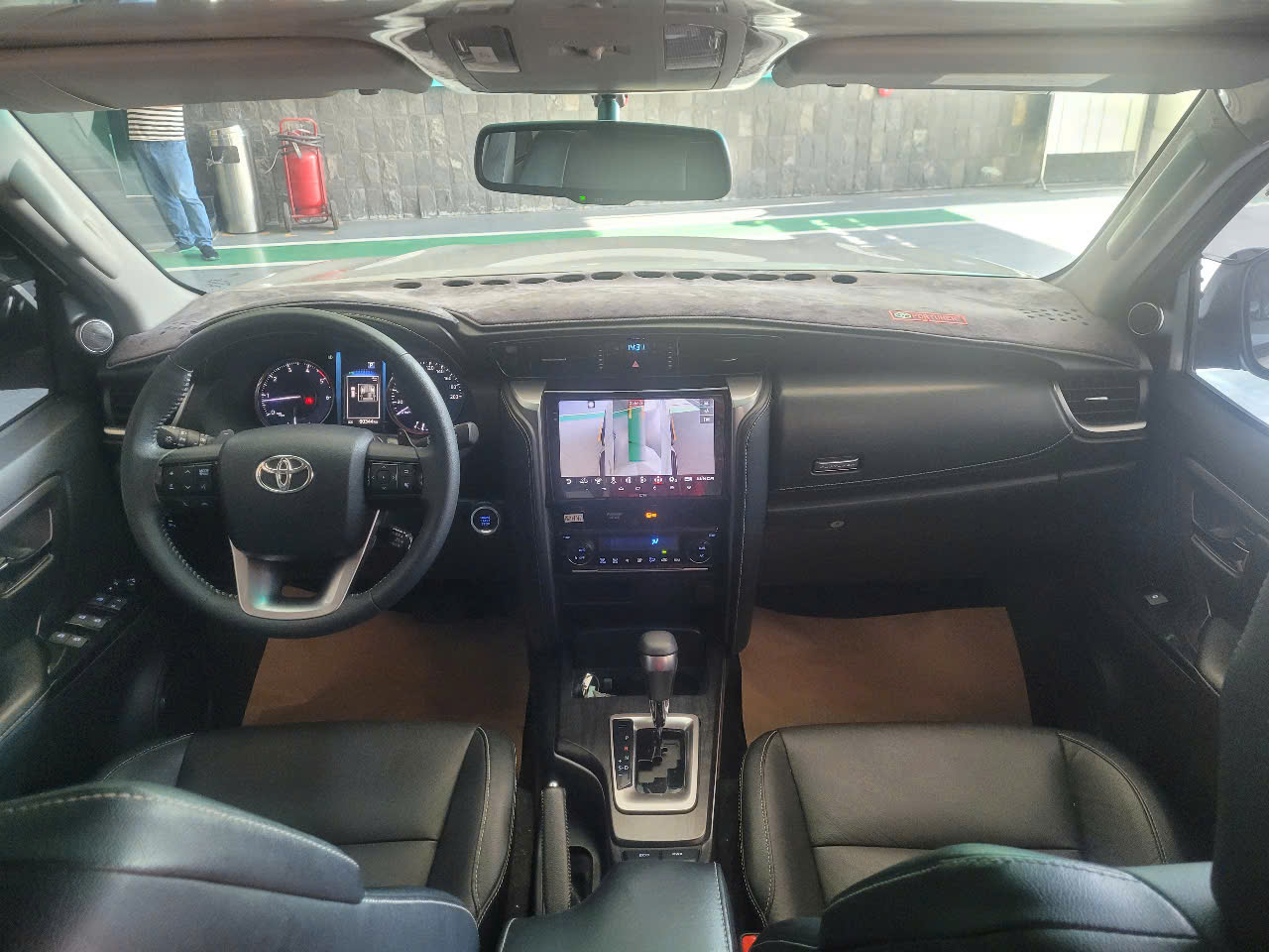 FORTUNER 2.4AT 4X2 2023