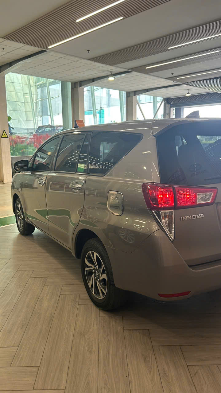 INNOVA 2.0E MT 2020