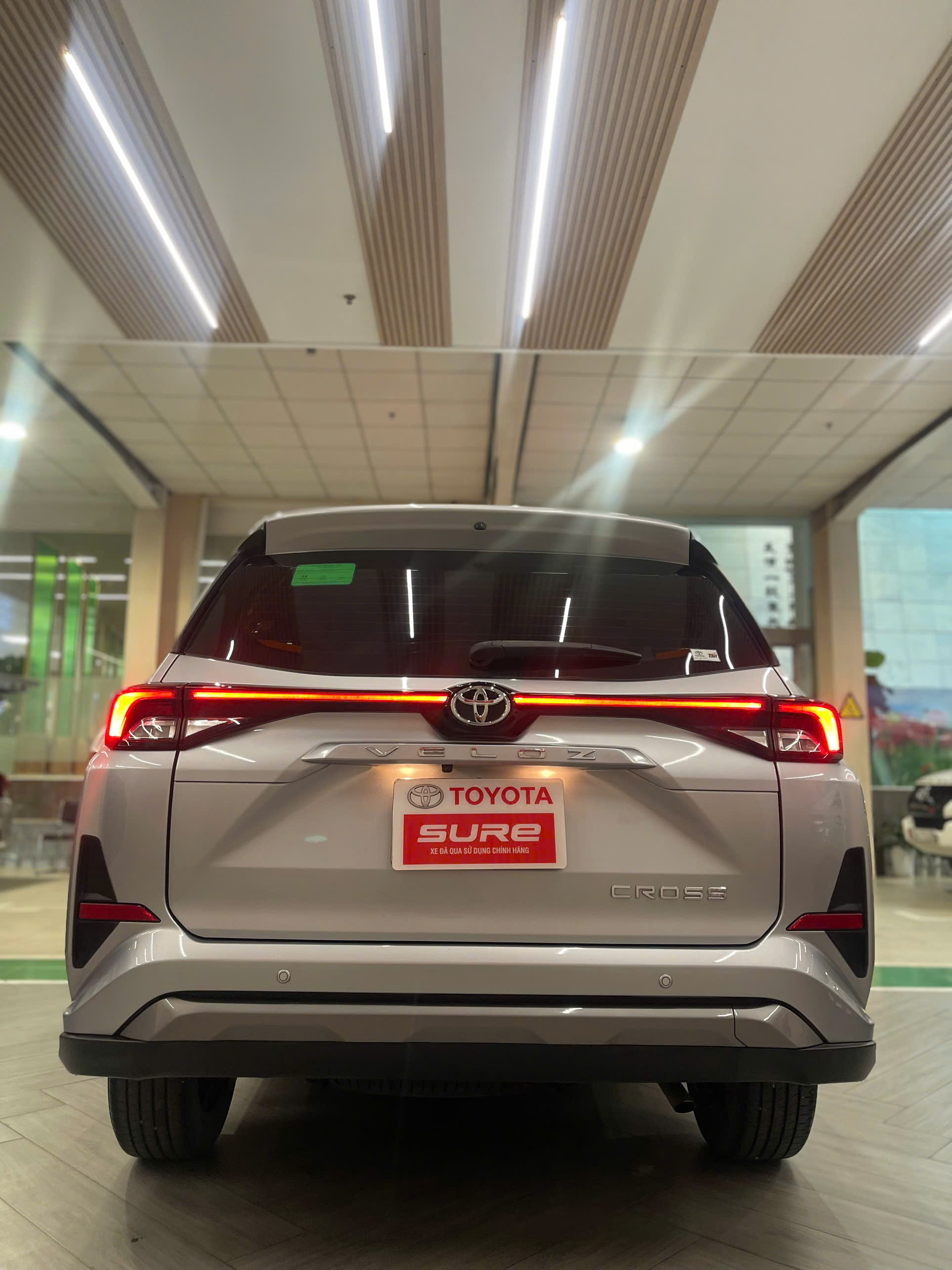 VELOZ CROSS TOP 2023