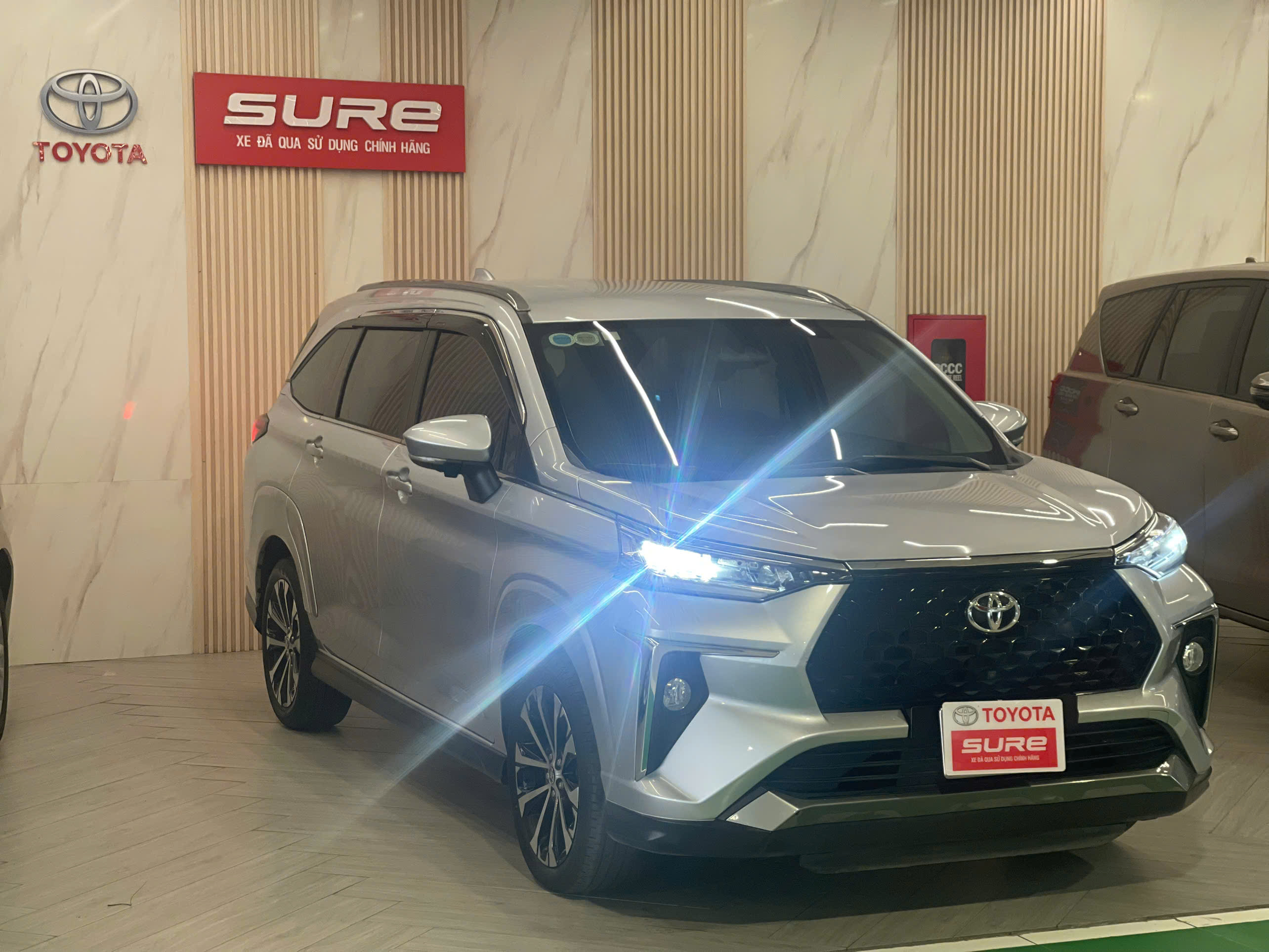 VELOZ CROSS TOP 2023