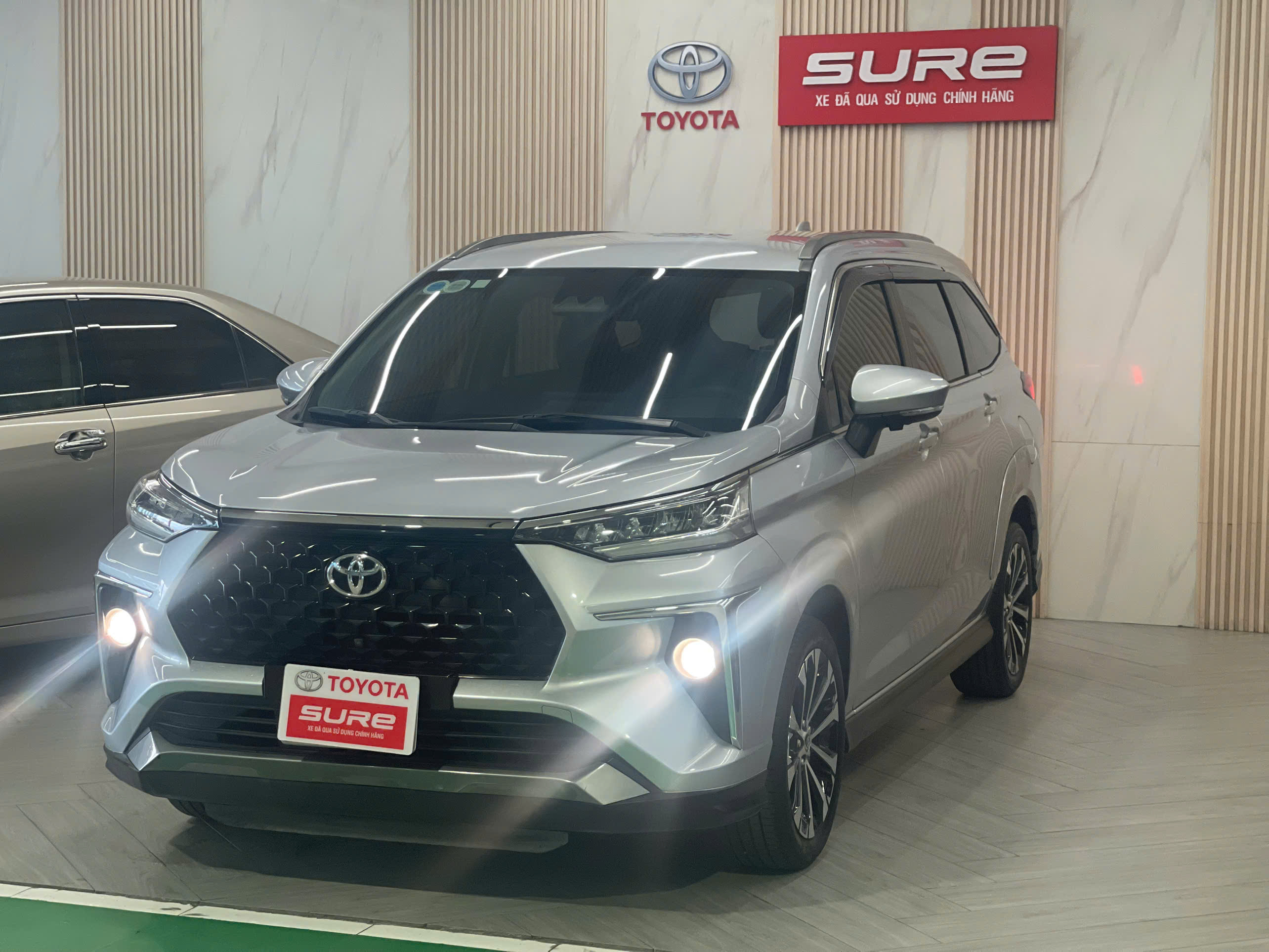 VELOZ CROSS TOP 2023