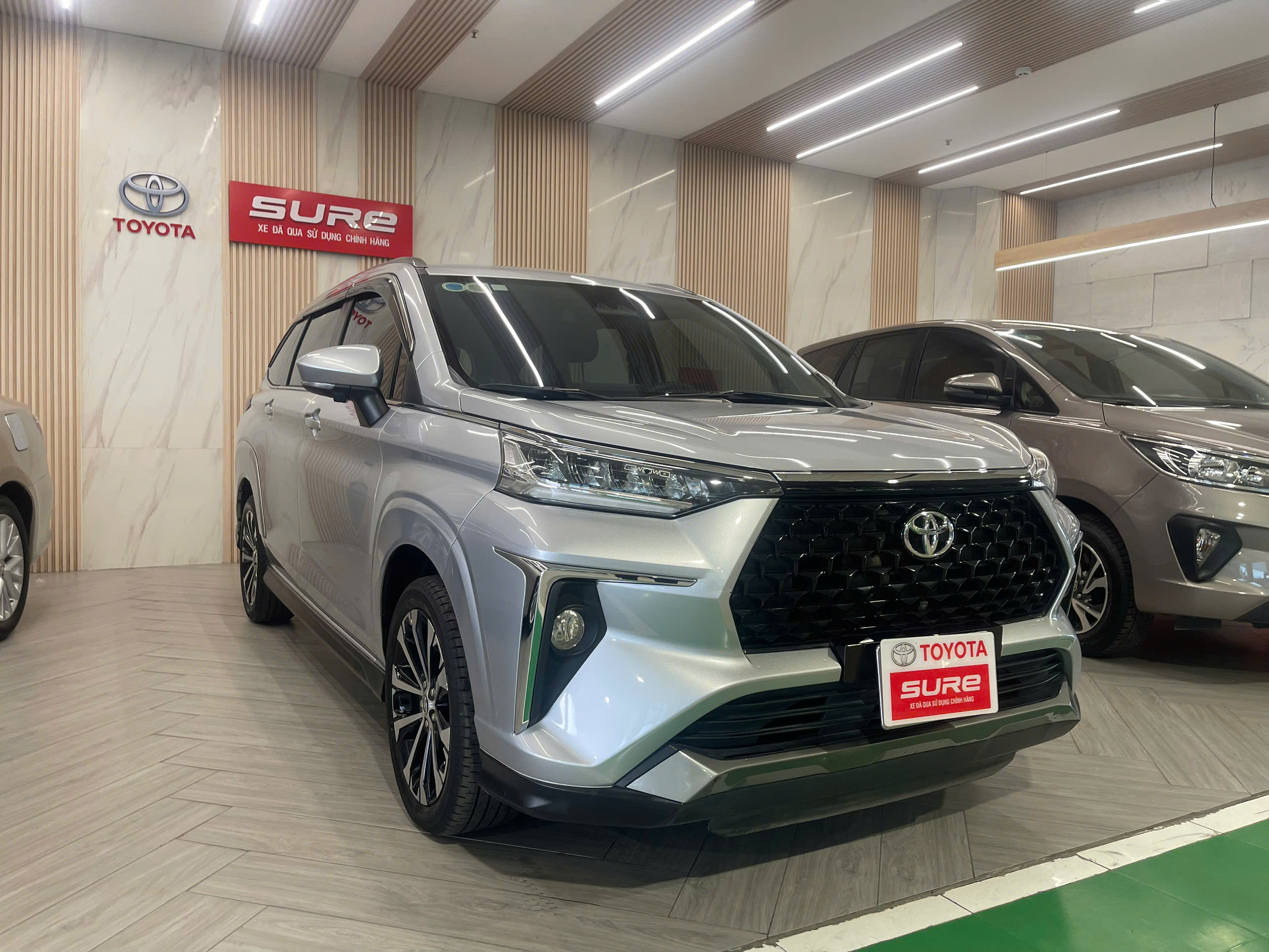 VELOZ CROSS TOP 2023