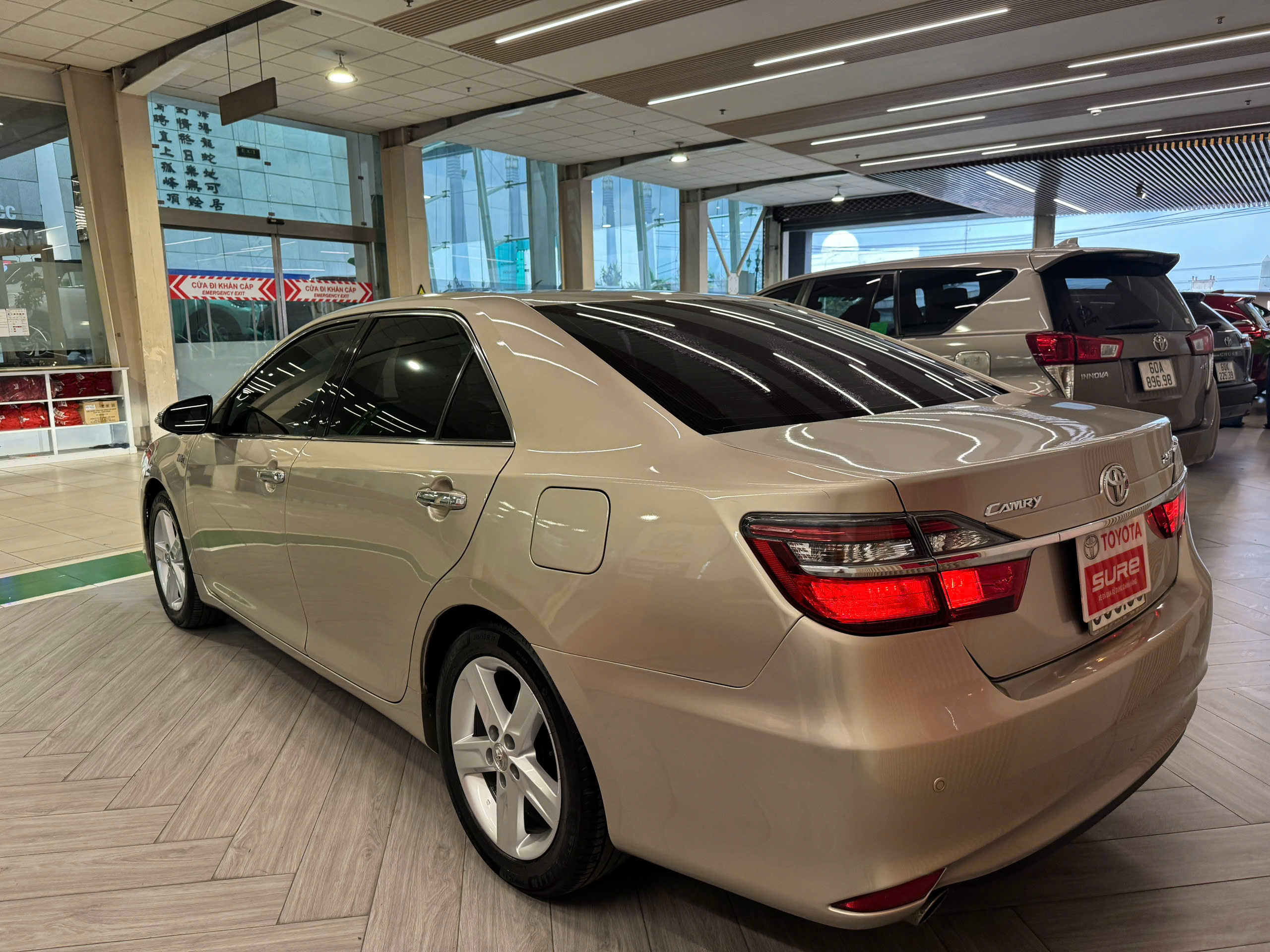CAMRY 2.5Q 2015