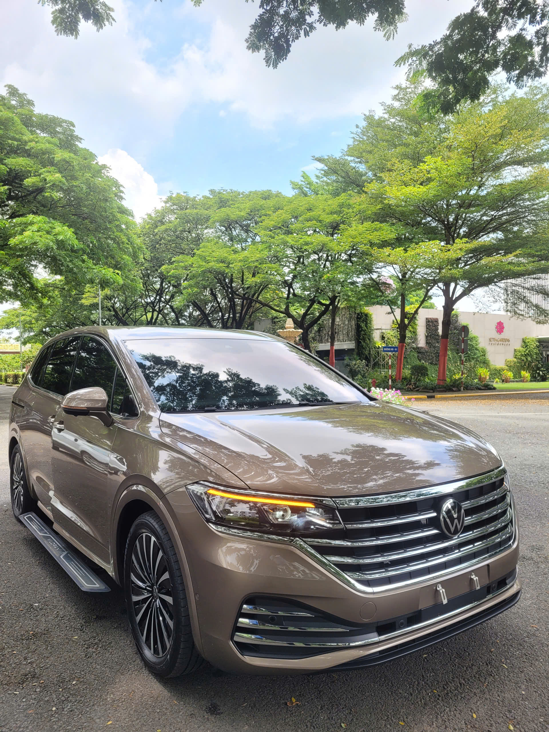 Volkswagen Viloran Luxury 2023